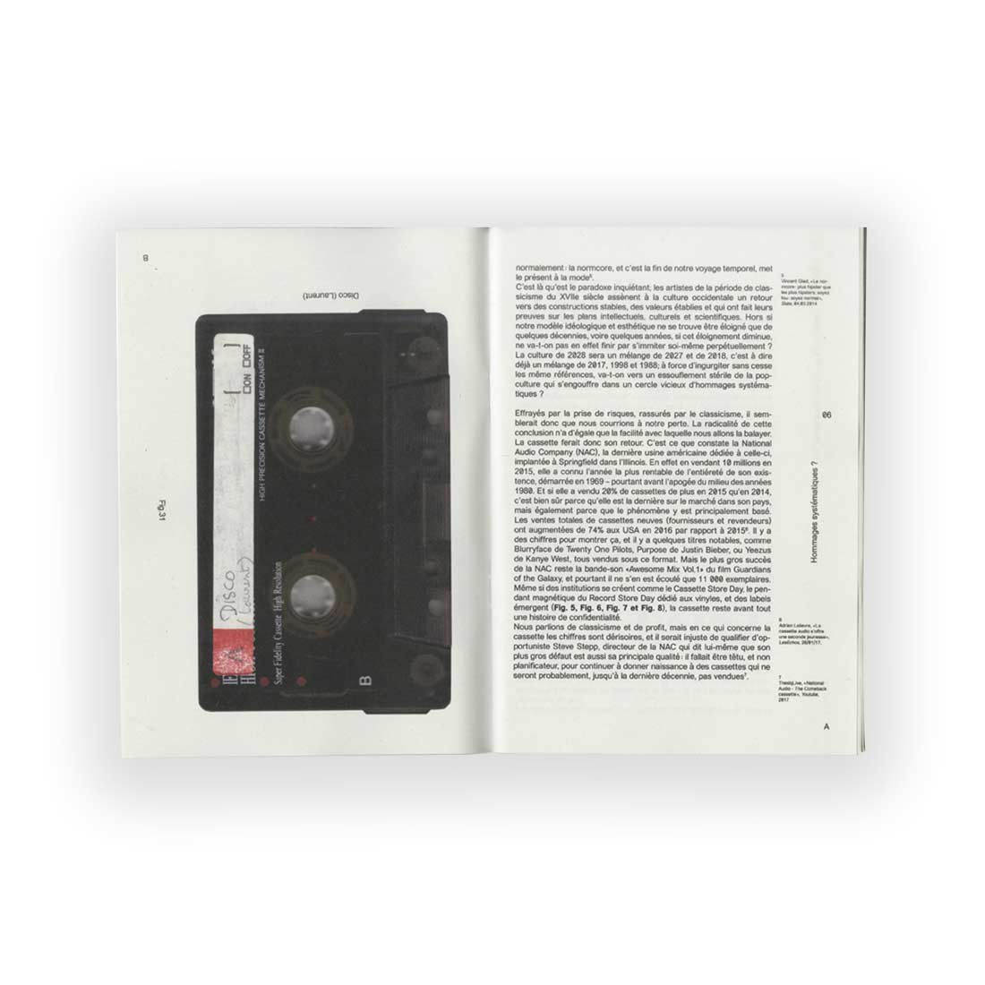 Autoreverse double-page, cassette et texte